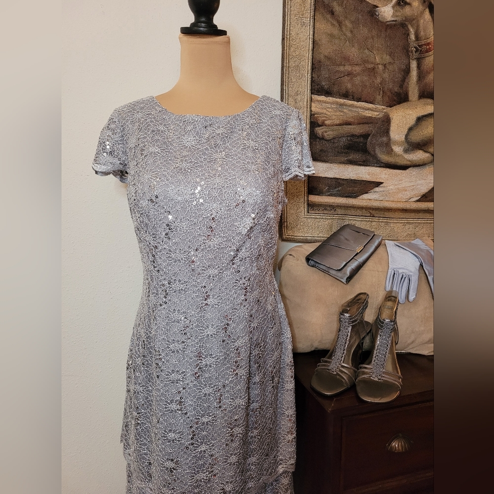 Silver fog cap sleeve lace dress Alex Evenings 14